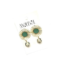 Load image into Gallery viewer, Maebel Jewelry - Oxeye Daisy Dangle
